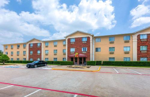 Grapevine Hotel | Super 8 by Wyndham Grapevine/DFW Airport Northwest