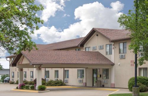 Knoxville Hotel | Super 8 by Wyndham Knoxville