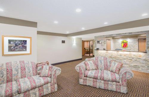 Knoxville Hotel | Super 8 by Wyndham Knoxville