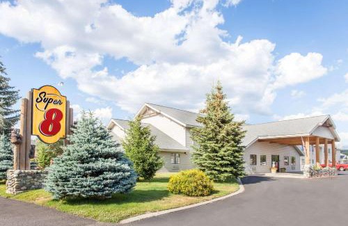 McCall Hotel | Super 8 by Wyndham McCall