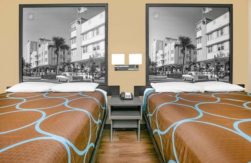 Kreole Hotel | Super 8 by Wyndham Moss Point