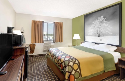 Norfolk Hotel | Super 8 by Wyndham Norfolk