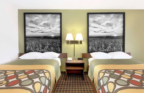 Norfolk Hotel | Super 8 by Wyndham Norfolk