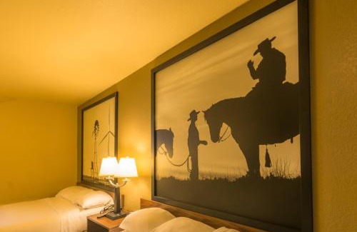 Central Oklahoma City Hotel | Super 8 by Wyndham Oklahoma Airport Fairgrounds West