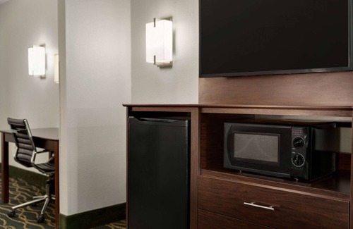 Pearl Hotel | Super 8 by Wyndham Pearl/Jackson/East