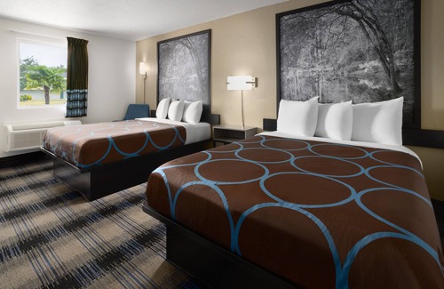 Perry Hotel | Super 8 by Wyndham Perry National Fairground Area I-75