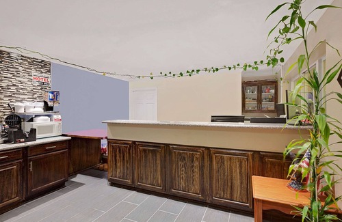 Siloam Springs Hotel | Super 8 by Wyndham Siloam Springs