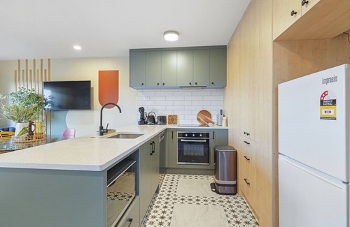 Albany Apartment | Super Chic Apt nr Albany Mall - Carpark