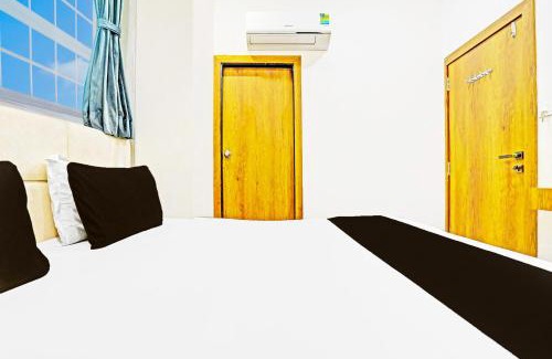 Surat Hotel | Super Collection O Adajan Formerly Hotel Western Inn