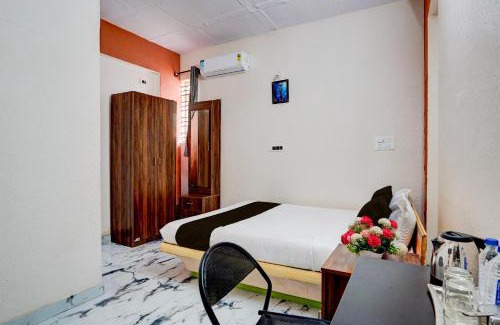 Narasapura Hotel | Super Collection O Madavara Metro Station Formerly APS Heritage