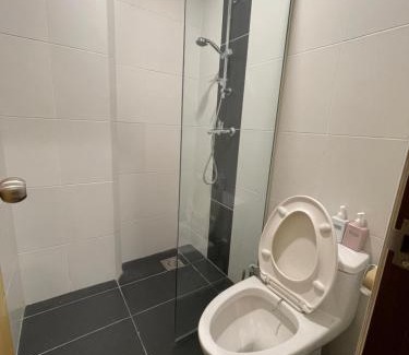 Kuching Apartment | Super Comfy BIG SPACE Condo In Imperial Suites Boulevard Mall