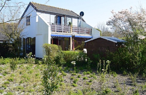 Brouwershaven House | Super Haus mit Garten mit vielen Rosen, Fahrradschuppen mit 3 Fahrräder.