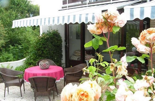 Brouwershaven House | Super Haus mit Garten mit vielen Rosen, Fahrradschuppen mit 3 Fahrräder.