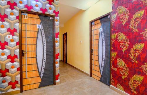 Chinar Park Hotel | Super Hotel O Ashiyana Guest House