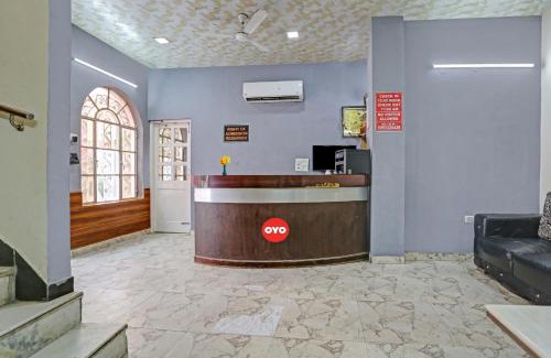 Rohini Hotel | Super Hotel O Raas Near Hira Sweet