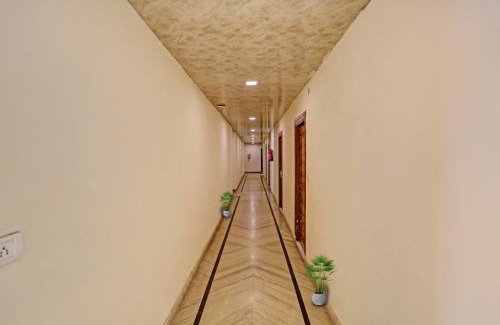 Rohini Hotel | Super Hotel O Raas Near Hira Sweet