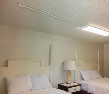 Central Oklahoma City Hotel | Super Inn Motel