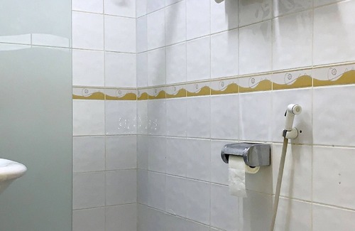 Al Maabilah Hotel | Super OYO 151 Manam 2 Hotel Apartment