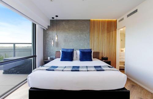 Takapuna Apartment | Super Plush Takapuna 1BR Apt Free CarPark