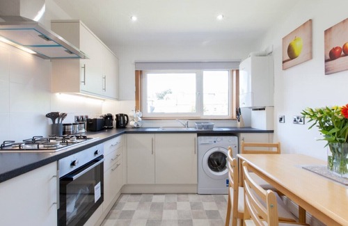 Dunfermline Apartment | Super Prime City Centre Executive Apartment - Dunfermline