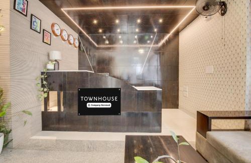 HBR Layout Hotel | Super Townhouse HBR Layout