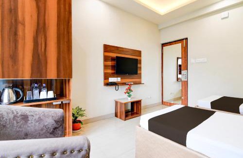 Rajarhat Hotel | Super Townhouse Kaikhali Near Airport