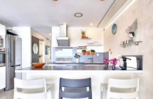 Orient Bay Apartment | Superb 2-room apartment with sea view