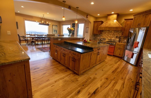 North Gros Ventre House | Superb 5 BDRM. Luxury Home, New Hot Tub, Awesome Views 4 Acres, Gourmet Kitchen
