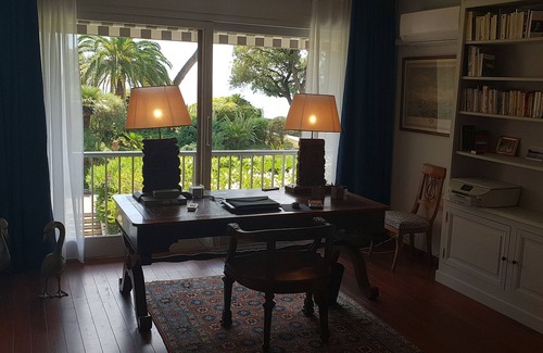 Le Mourillon Apartment | Superb apartment completely renovated with views and direct access to the sea!