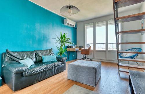 4th Arrondissement Apartment | Superb apartment panoramic view of Marseille