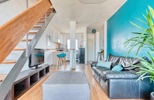 4th Arrondissement Apartment | Superb apartment panoramic view of Marseille