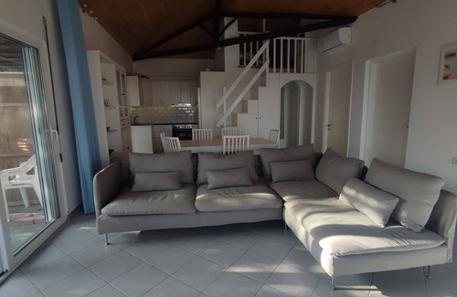 Marathokampos Villa | Superb coastal villa. Sleeps 6. Large private patios. Beaches few minutes walk.