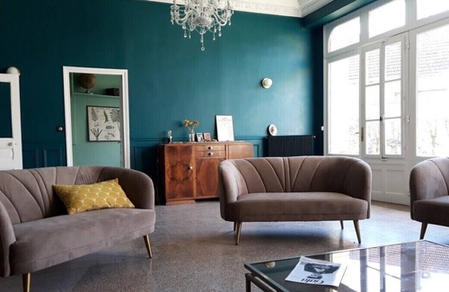 Sainte-Croix House | Superb family house