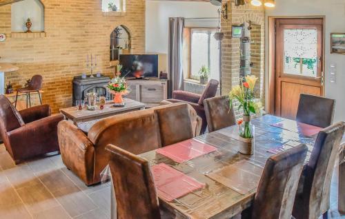 Eringhem House | Superb Gite With Jacuzzi