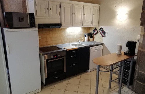 Roz-Landrieux House | Superb mansion, green and quiet, in the heart of tourist activities