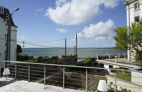 Concarneau Villa | Superb seafront villa - Jacuzzi - ideal for family or friends