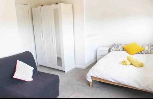 Gilmerton House | Superb Townhouse Silent Edinburgh