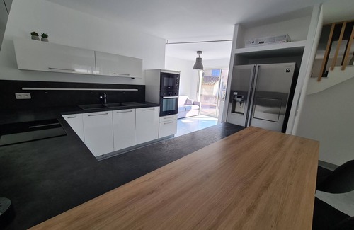 Plage de la Garonnette Villa | Superb villa near beach clim private pool