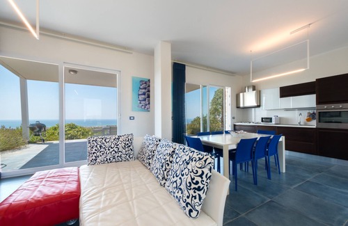 Torre Pali Villa | Superb villa with pool and 180° sea view