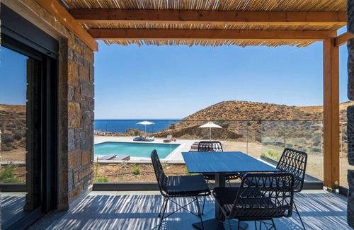 Lentas Villa | Superb Villa with Shared Pool & Amazing Views of Lybian Sea