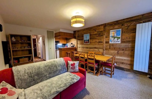 Mouxy Apartment | Superbe appartement au pied des pistes -Le chamois*