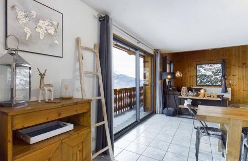 Les Eucherts Apartment | Superbe Duplex Savoyard pour 13 pers. avec Cheminée et Balcons, à 300m des Pistes - FR-1-398-616