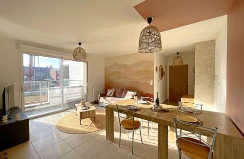 Berck-sur-Mer Apartment | Superbe T3 moderne à Berck-Plage avec balcon et garage - FR-1-646-83