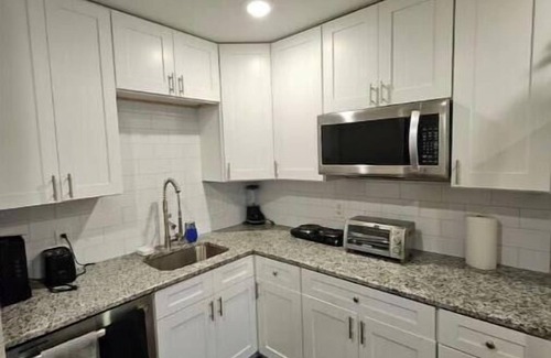 Mesquite House | SUPERHOST/Ilu Delight Unit A, Rodeo < 1 mile. Luxury Home.