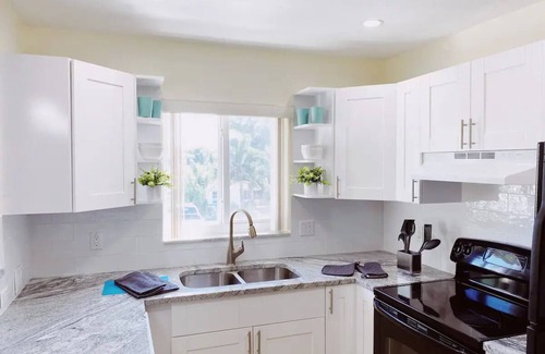 Lighthouse Point Apartment | Superior 1-Bedroom Getaway with Prime Location