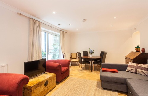 Queenhithe Apartment | SUPERIOR 2 BEDROOM 2 BATH APARTMENT free Wifi ST PAUL'S lux condo Zone1 Sleeps 6