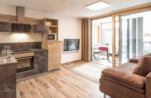 Sand in Taufers Apartment | Superior Apartment with Mountain View, Terrace, Spa, Garden & Pool