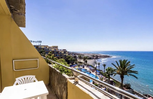 Tarajalillo Apartment | Superior Apartment with Large Balcony and Living Room – Bahía Feliz