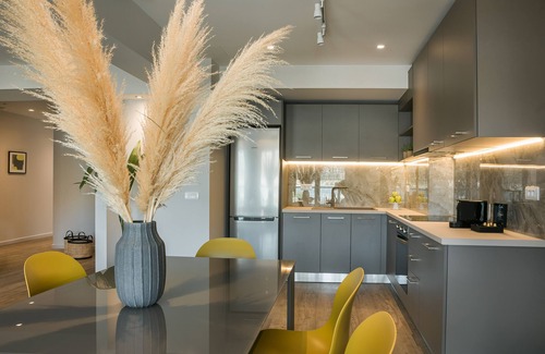 Argostoli Town Apartment | Superior Suite-3 bedroom-2 bathroom-Sea View/135m²