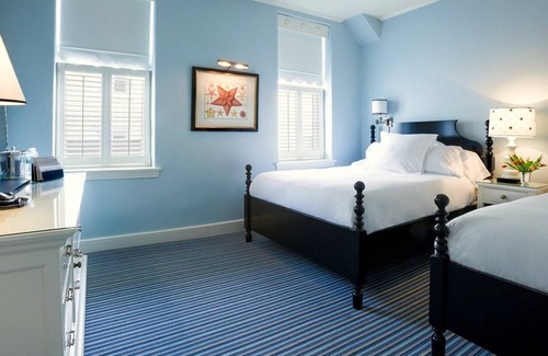 Cape May Hotel | Superior Two Queen Town Side | Congress Hall